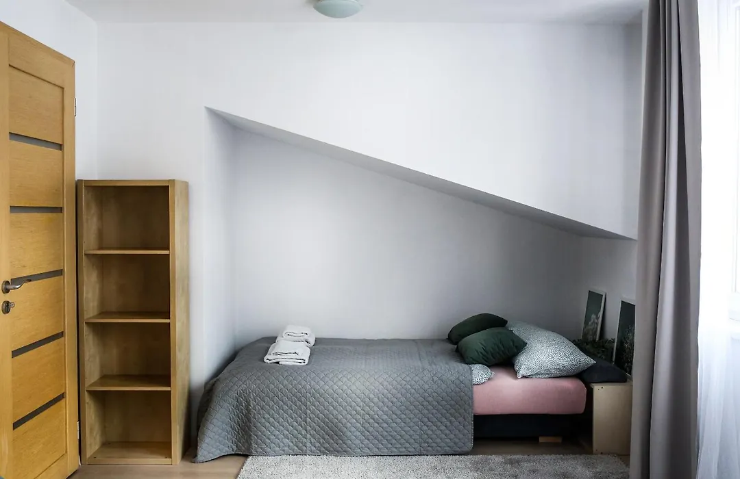 Fully-Furnished Apartment With Air Conditioning For Families, Cracow Old Town-1